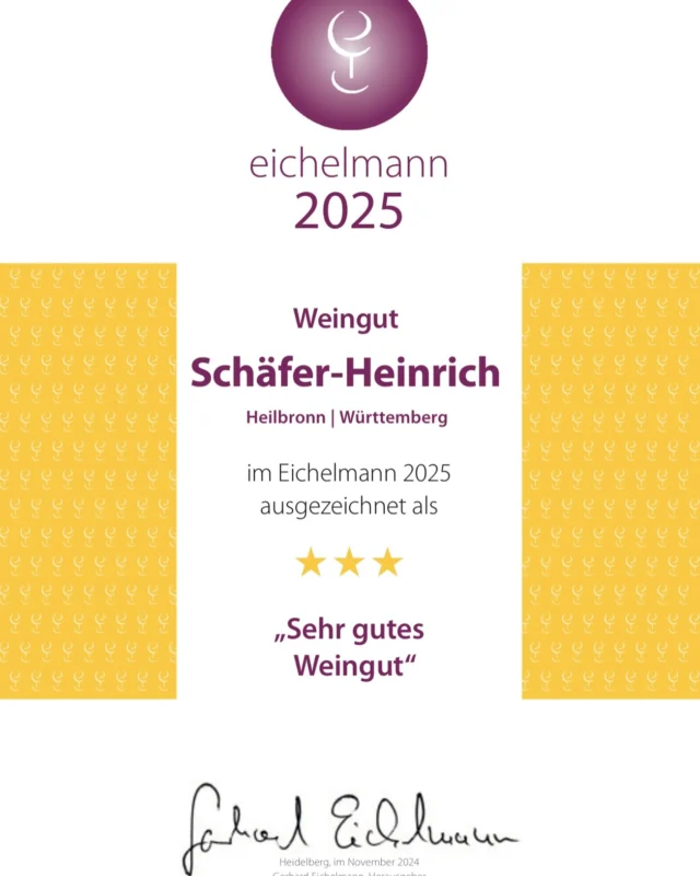 ⭐️⭐️⭐️
Sehr gutes Weingut! 

Wir freuen uns wieder über die durchgehend gute Bewertung im Eichelmann Weinführer 2025. 🥳🍾🥂

Wenn ihr euch auch von unsern leckeren Weinen überzeugen wollt, dann merkt euch den 2. Advent vor. 

Am 07-08.12 haben wir unser alljährliches Weinnachtlies Probierwochenende mit Sortimentsverkostung und Leckereien aus unserer Küche. 
Mehr Infos, Link in der bio

#eichelmannweinführer #biowein #organicwinesforfuture #derfeineunterschied